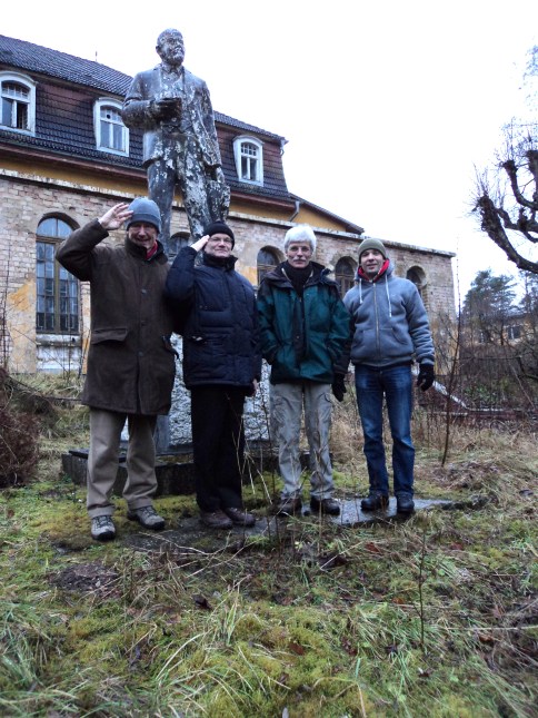 "Lenin lives, lived and will live"  a rare preserved Lenin in Eastern Germany